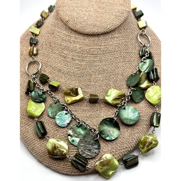 Vintage Boho Green Shell Necklace Multi-Layer Mother of Pearl - Picture 1 of 9